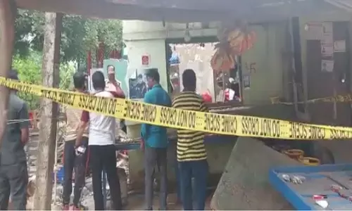 విశాఖలో భారీ పేలుడు