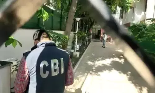 డిప్యూటీ సీఎం ఇంటిపై సీబీఐ దాడులు