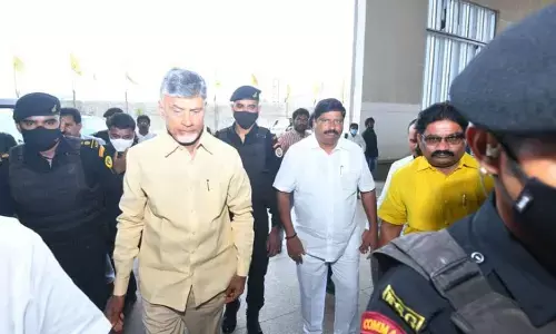 బాబుకు సమయం సరిపోవడం లేదా?