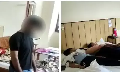 హోటల్ లో నలుగురు ఆత్మహత్య.. నిజామాబాద్ లో ఘటన