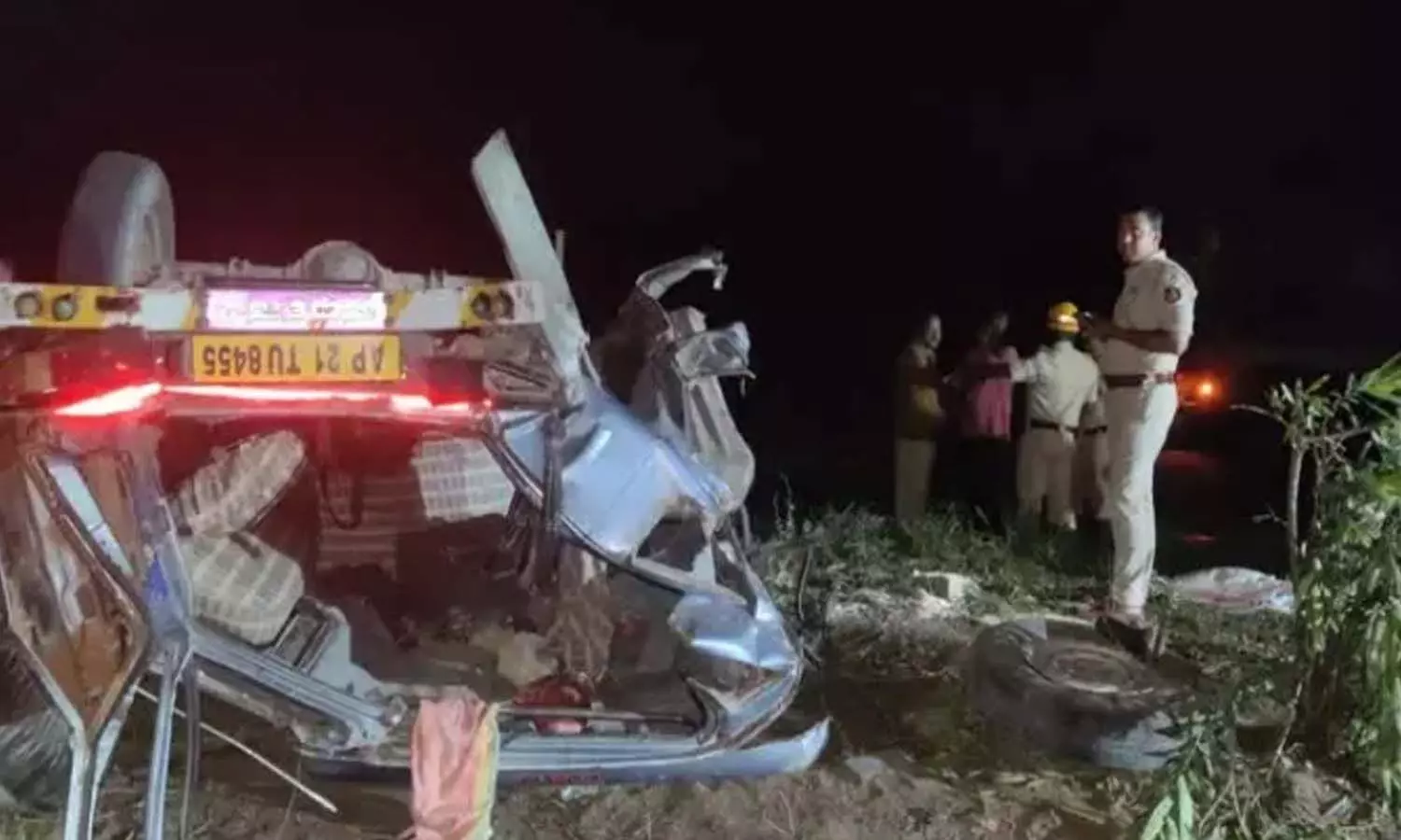 road accident, tumkur, karnataka
