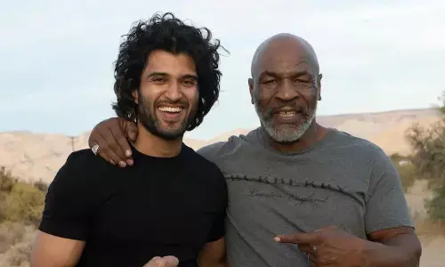 లైగర్ సెట్స్‌లో మైక్ టైసన్ నన్ను బూతులు తిట్టేవాడు: విజయ్ దేవరకొండ