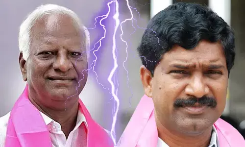 కారు పార్టీలో కిరికిరి.. మాజీ డిప్యూటీ సీఎంల డిష్యుం డిష్యుం