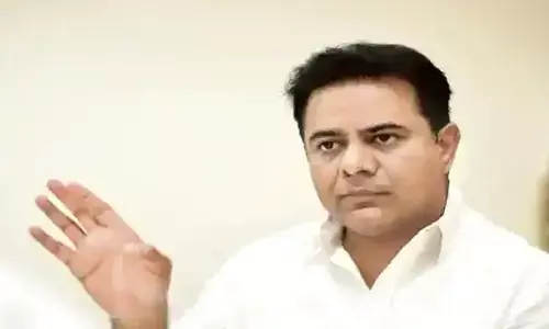 వీఆర్ఏలను చర్చలకు ఆహ్వానించిన ప్రభుత్వం