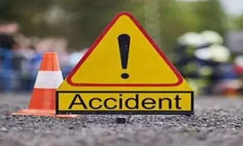 కరీంనగర్‌లో ఘోర ప్రమాదం.. దంపతులు మృతి