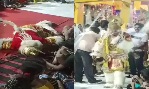 గణేష్ నవరాత్రోత్సవాల్లో అపశృతి.. డ్యాన్స్ చేస్తూ వ్యక్తి మృతి