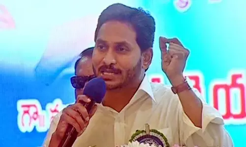 టీచర్లను కూడా రెచ్చగొడితే ఎలా?
