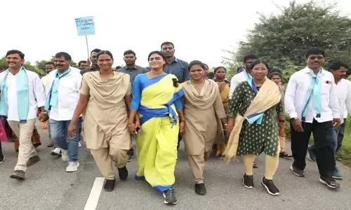 కేసీఆర్ మోసం చేయని వర్గం ఏదీ?