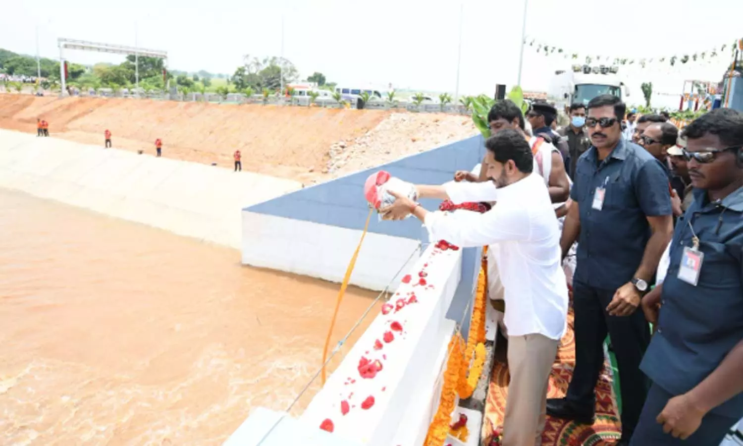 ఇది నా అదృష్టం.. నాలుగేళ్ల నుంచి కరువు లేదు