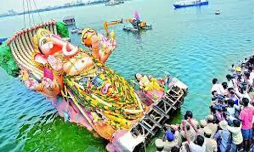 గణేష్ నిమజ్జనంపై ఉత్కంఠ