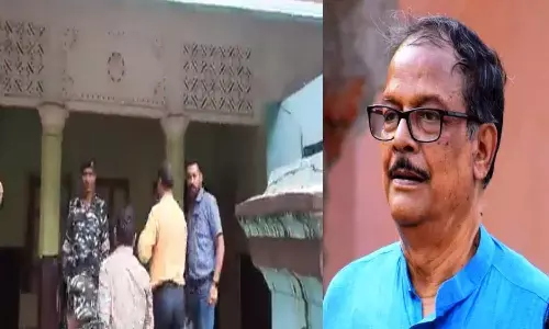 బెంగాల్ మంత్రి ఇంట్లో సీబీఐ సోదాలు