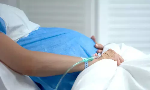 రీల్ సీన్ రియలైంది.. చనిపోయిన బాలింతకు చికిత్స చేసిన వైద్యులు