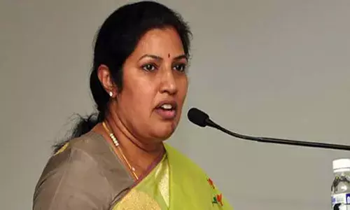 పదవి ఇవ్వకపోగా పీకేయడమేమిటో?