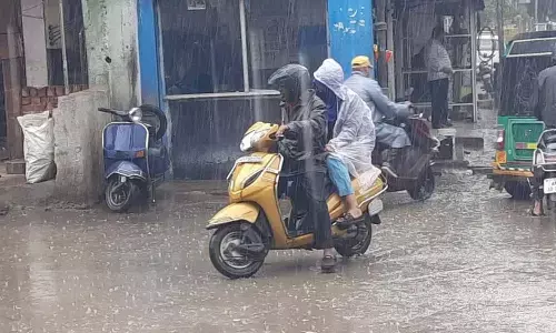 heavy rain, hyderabad, trafic