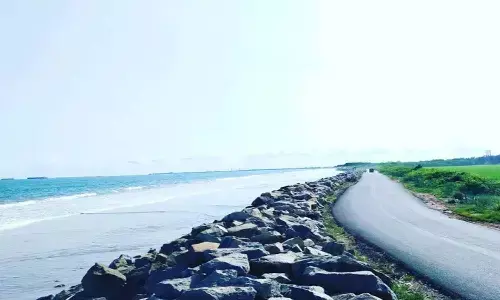 వినాయక నిమజ్జనంలో అపశృతి.. ఇద్దరు గల్లంతు.. ఒకరి మృతి