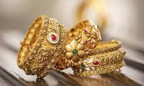 బంగారం కొనాలనుకుంటున్నారా? అయితే ధరలు ఇవీ