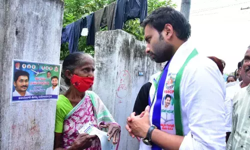 చంద్రబాబును తిట్టేది టీడీపీ నేతలే