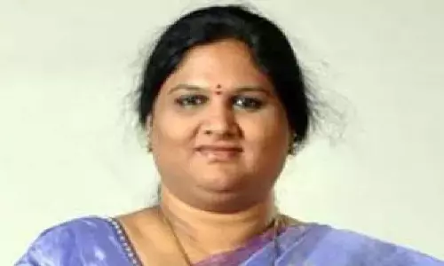 మాజీ ఎంపీ కొత్తపల్లి గీతకు జైలు శిక్ష