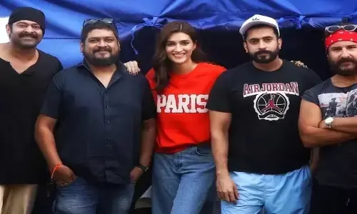 ఆదిపురుష్ టీజర్ రిలీజ్ డేట్ ఫిక్స్ ?