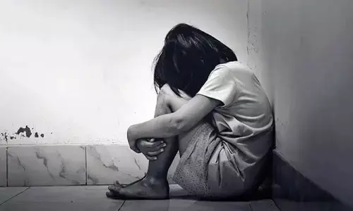 పాతబస్తీలో దారుణం.. మైనర్ పై రెండ్రోజులు సామూహిక అత్యాచారం