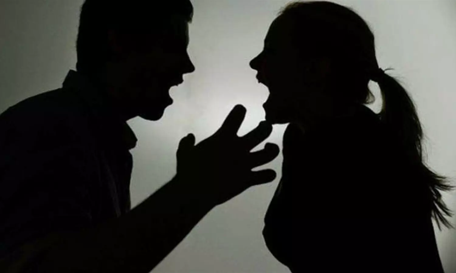 భర్త నిజస్వరూపం చూసి షాకైన భార్య