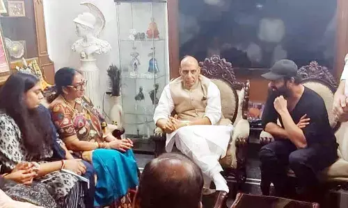 కృష్ణంరాజు కుటుంబాకి రాజనాథ్ సింగ్ పరామర్శ