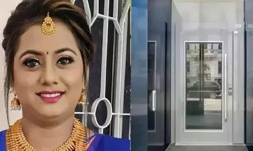 పాఠశాలలో విషాదం.. లిఫ్ట్ లో ఇరుక్కుని టీచర్ మృతి