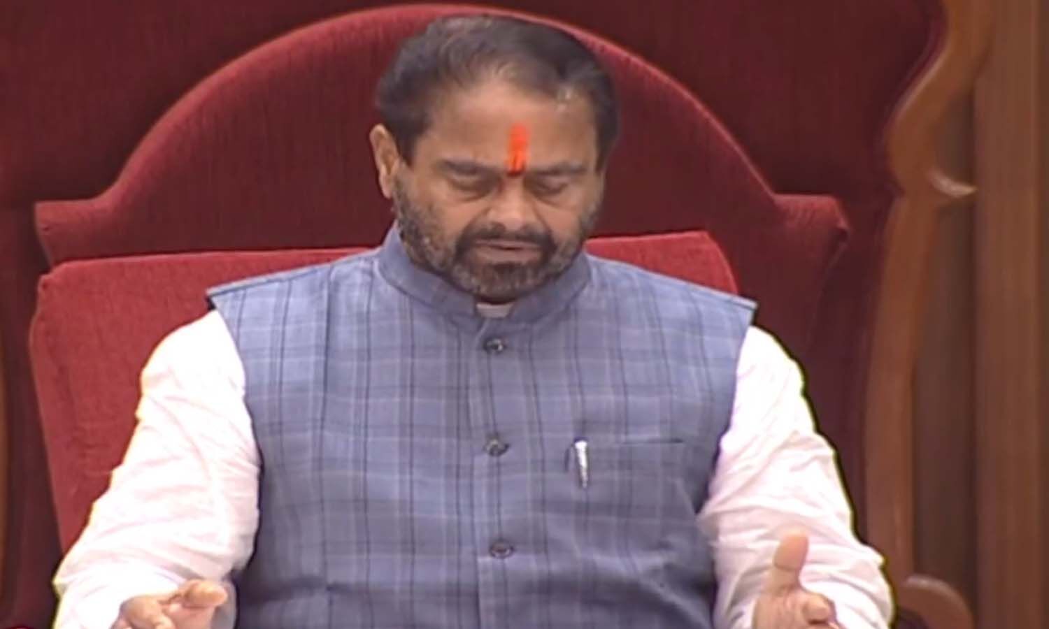 టీడీపీ ఎమ్మెల్యేల సస్పెన్షన్ speaker tammineni sitaram suspended tdp members from the