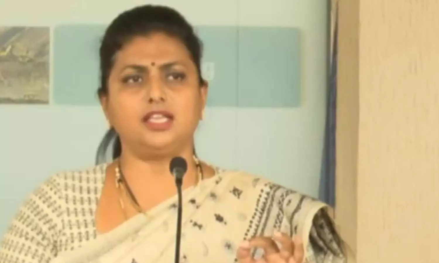 పవన్ పై ఆర్కే రోజా ఫైర్