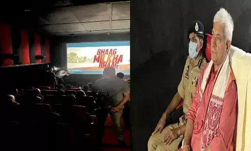 32 ఏళ్ల తర్వాత తెరచుకున్న థియేటర్లు