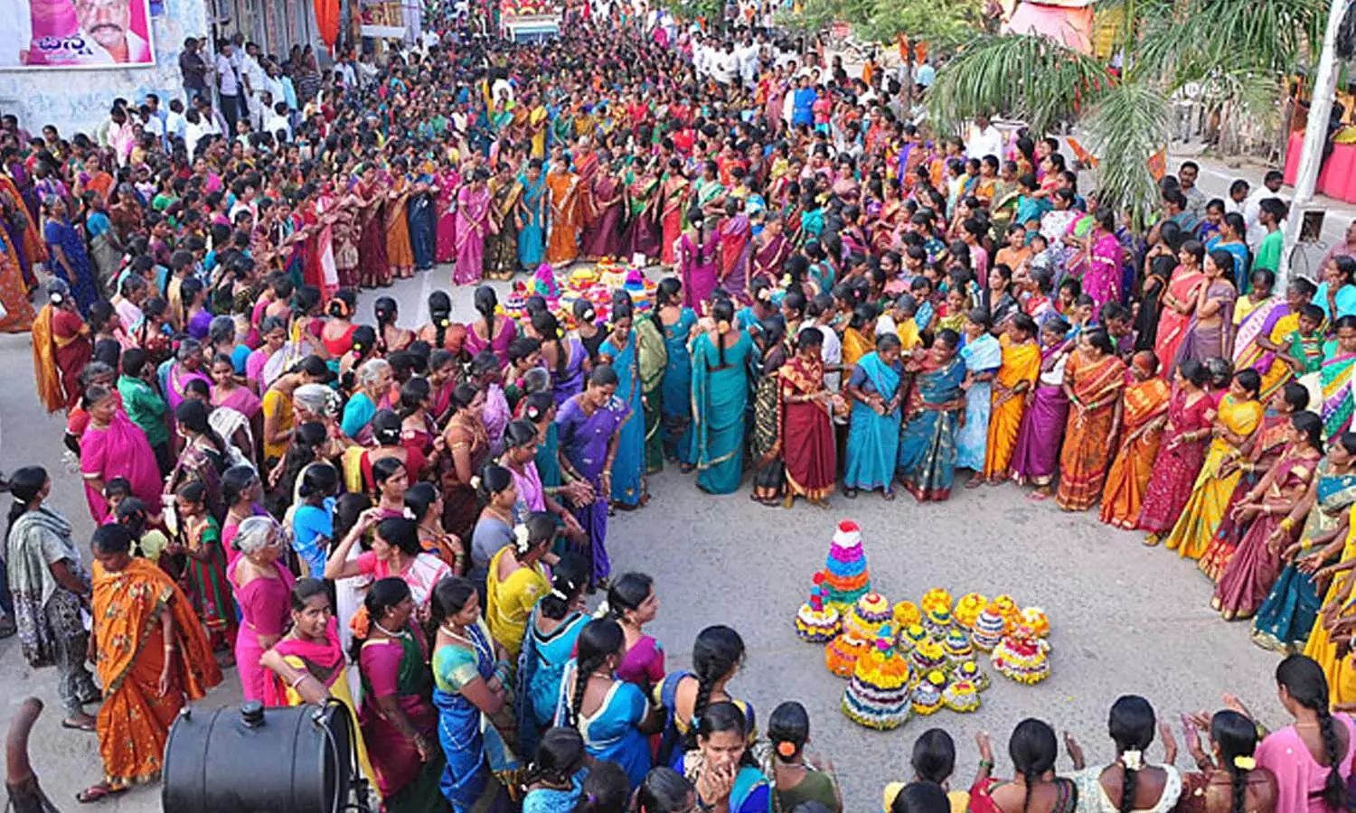 3న ట్యాంక్ బండ్ పై బతుకమ్మ పండగ