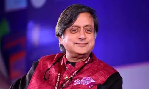 అధ్యక్ష పదవికి శశిధరూర్ పోటీ