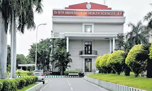 అసెంబ్లీలో గందరగోళం.. సభ కొద్దిసేపు వాయిదా