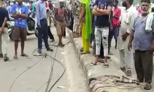 ఢిల్లీలో విషాదం.. నిద్రిస్తున్న వారిపై ట్రక్కు వెళ్లడంతో?