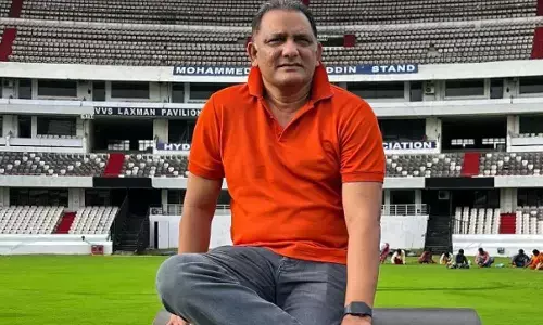 మ్యాచ్ టిక్కెట్లన్నీ అయిపోయాయ్.. అజారుద్దీన్