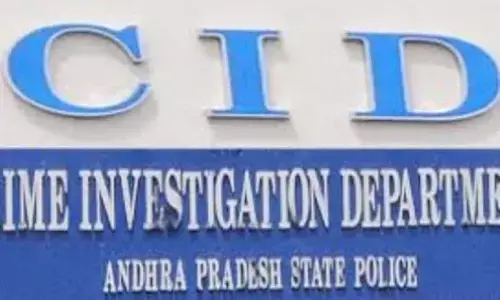 చింతకాయల విజయ్ ఇంటికి ఏపీ పోలీసులు