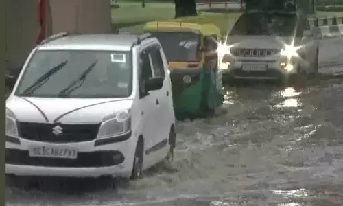 delhi, heavy rains, trafic