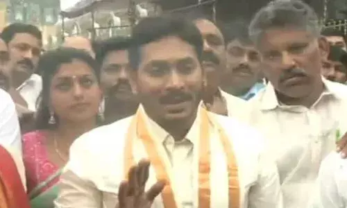 నేడు పట్టువస్త్రాలను సమర్పించనున్న జగన్