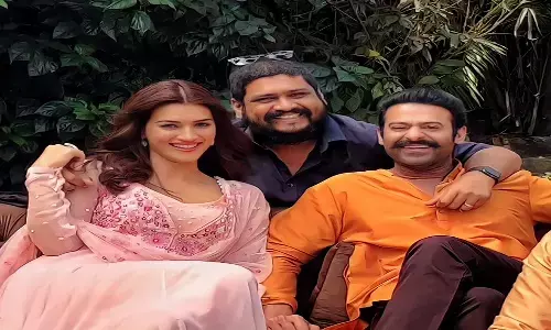 ఫ్యాన్స్ కి గుడ్ న్యూస్.. ఆదిపురుష్ టీజర్ లాంచ్ డేట్ ఫిక్స్