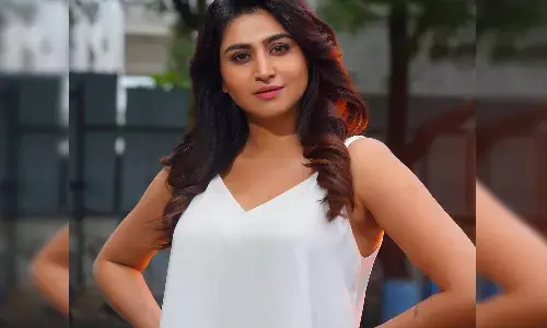 పెళ్లిపీటలెక్కనున్న యాంకర్ వర్షిణి.. ఇంతకీ అతనెవరు ?