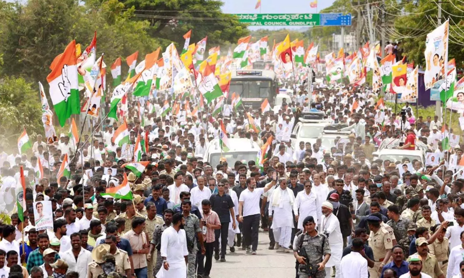 జోడో యాత్ర... ఫుల్లు రెస్పాన్స్ జోడో యాత్ర... ఫుల్లు రెస్పాన్స్