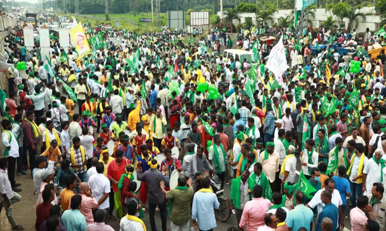 తూర్పు గోదావరి జిల్లాలోకి మహా పాదయాత్ర