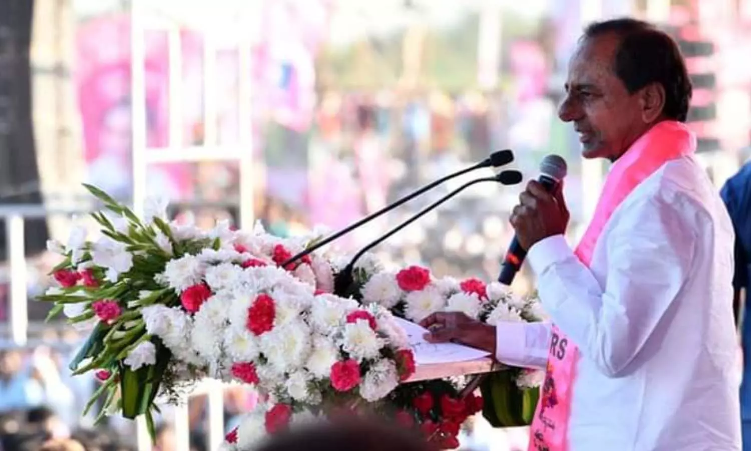 బెజవాడలో కేసీఆర్ బహిరంగ సభ బెజవాడలో కేసీఆర్ బహిరంగ సభ