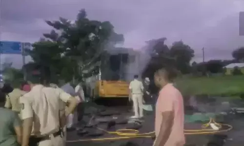 bus fire in nashik, 14 live burnt in bus accident