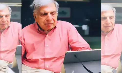 రతన్ టాటాకు అవార్డు ఇచ్చిన ఆరెస్సెస్‌ అనుబంధ సంస్థ