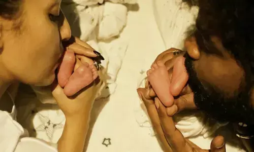 పెళ్ళై ఐదు నెలలు.. కవలలకు తల్లిదండ్రులైన నయనతార, విఘ్నేష్ శివన్