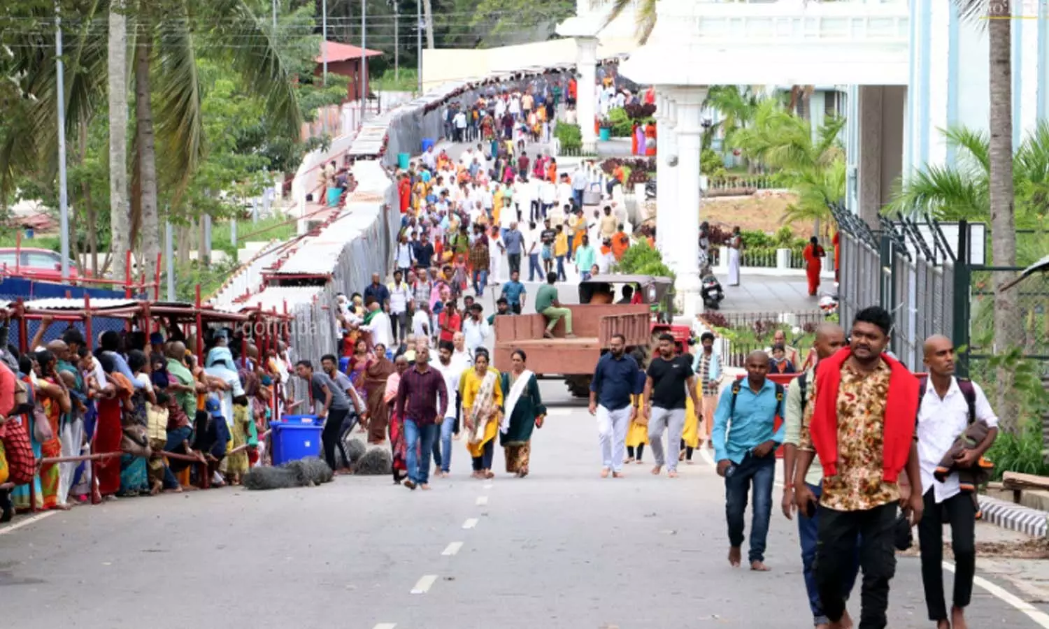 rush, divotees, tirumala rush, divotees, tirumala
