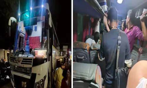 గల్ఫ్ ప్రయాణికుల దోపిడీకి యత్నం