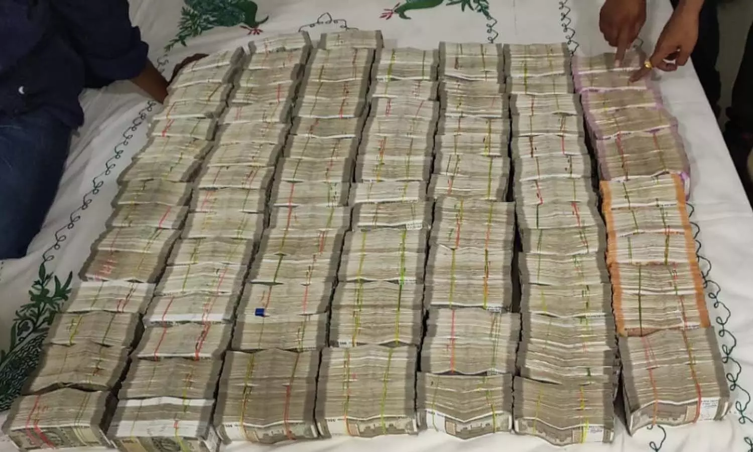 hawala cash, seized, hyderabad