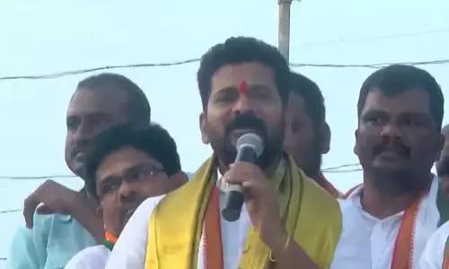 మునుగోడును నేను దత్తత తీసుకుంటా